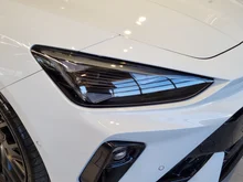 CUPRA Leon e-HYBRID 150/204 in Nevada-Weiß Metallic