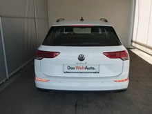 VW Golf Variant Life TDI in Pure White