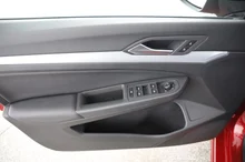 VW Golf Variant Life mHeV TSI DSG in KINGS RED METALLIC