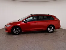 VW Golf Variant Life mHeV TSI DSG in KINGS RED METALLIC