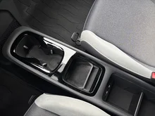 VW ID.3 Pro S 150 kW (5-Sitzer) in 2Y Gletscherweiß Metallic