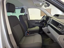 VW Transporter Kombi TDI 4MOTION in 8E Reflexsilber Metallic