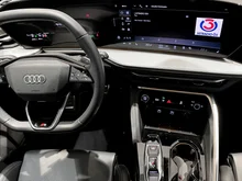 Audi Q5 Sportback e-hybrid quattro 220 KW in Daytonagrau Perleffekt
