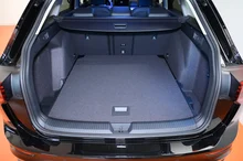 VW Golf Variant Business TSI in Grenadillschwarz Metallic