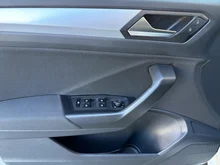 VW T-Roc Life TSI in Pure White