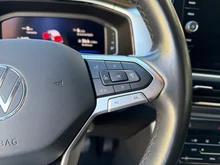 VW T-Roc Life TSI in Pure White