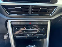 VW T-Roc Life TSI in Pure White