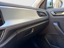 VW T-Roc Life TSI in Pure White