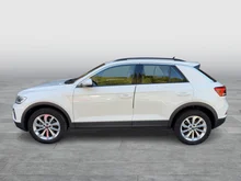 VW T-Roc Life TSI in Pure White