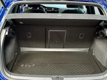 VW Golf Highline TSI DSG in Lapiz Blue Metallic