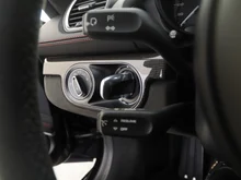 Porsche 718 Cayman GTS 4.0 in tiefschwarzmettallic