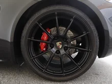 Porsche 718 Cayman GTS 4.0 in tiefschwarzmettallic