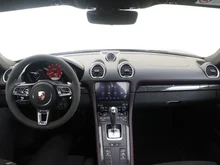 Porsche 718 Cayman GTS 4.0 in tiefschwarzmettallic