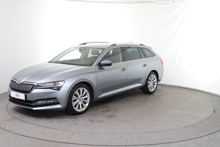 Škoda SUPERB Combi iV SPORTLINE DSG