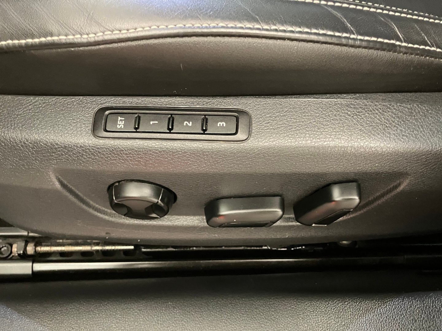 Škoda SUPERB Combi iV SPORTLINE DSG | Bild 12 von 32