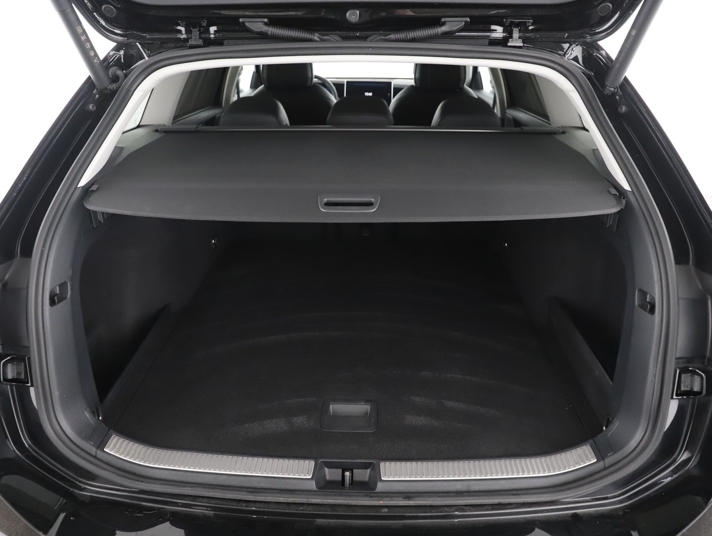VW Passat Variant Elegance TDI DSG | Bild 20 von 26