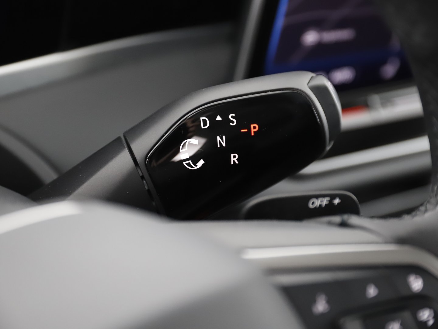 VW Passat Variant Elegance TDI DSG | Bild 13 von 26