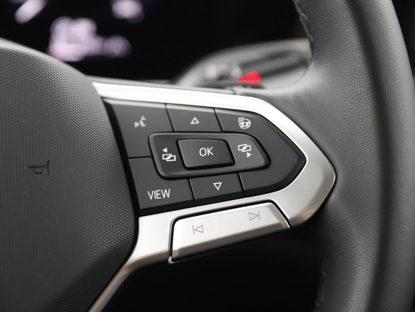 VW Passat Variant Elegance TDI DSG | Bild 12 von 26