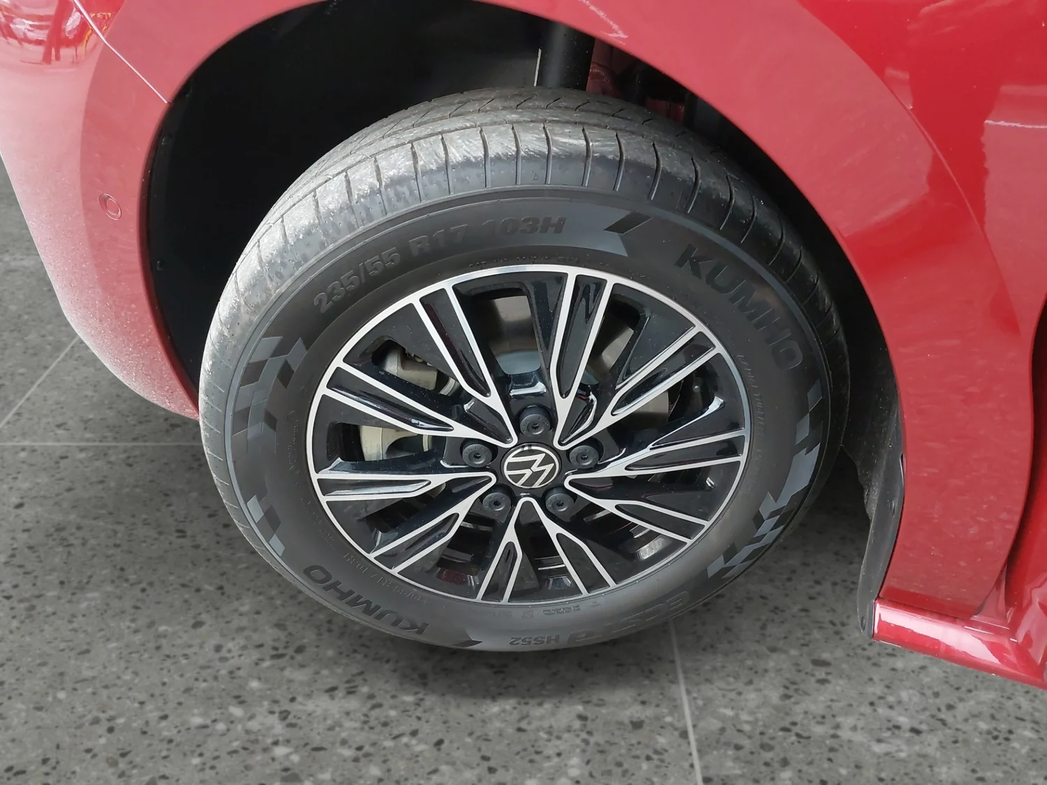 Bild eines California Beach Camper eHyb. 180 kW 4M