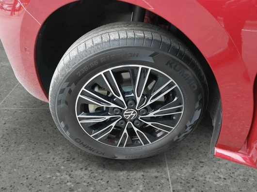 Bild eines California Beach Camper eHyb. 180 kW 4M