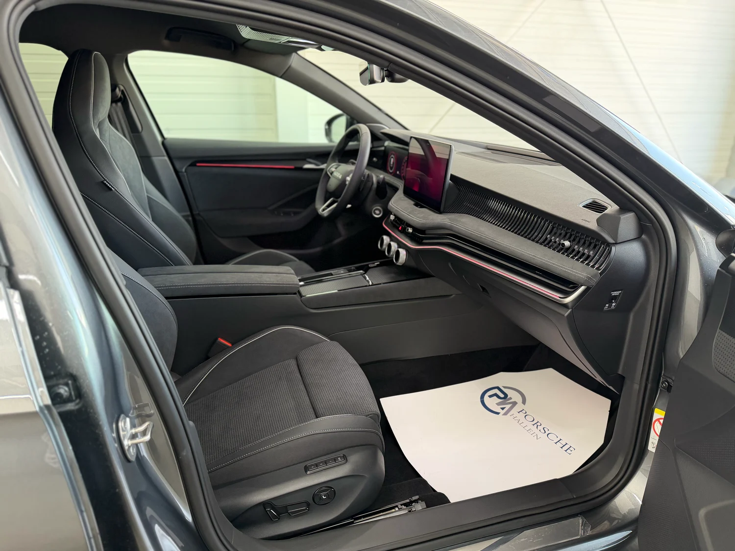 Bild eines Škoda Superb Combi 4x4 Sportline TDI DSG