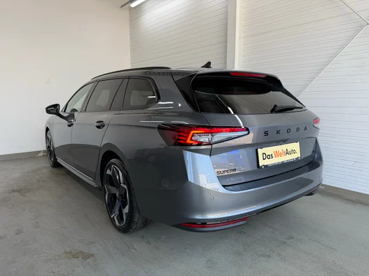 Bild eines Škoda Superb Combi 4x4 Sportline TDI DSG