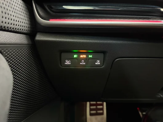Bild eines Škoda Superb Combi 4x4 Sportline TDI DSG