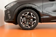CUPRA Terramar 1.5 e-TSI 150 PS DSG in Nacht-Schwarz Metallic