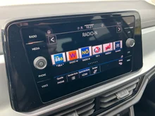 VW T-Roc Life TSI in Indium Grau Met. Dach Black Uni