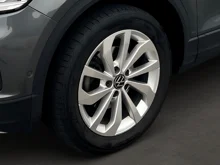 VW T-Roc Life TSI in Indium Grau Met. Dach Black Uni