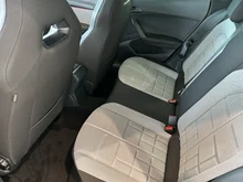 SEAT Arona FR 1.0 TSI in Hypnotic-Gelb Dach Nacht-Schwarz