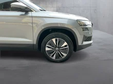 Škoda Karoq Selection TSI ACT in Smokey Diamond-Silber Metallic