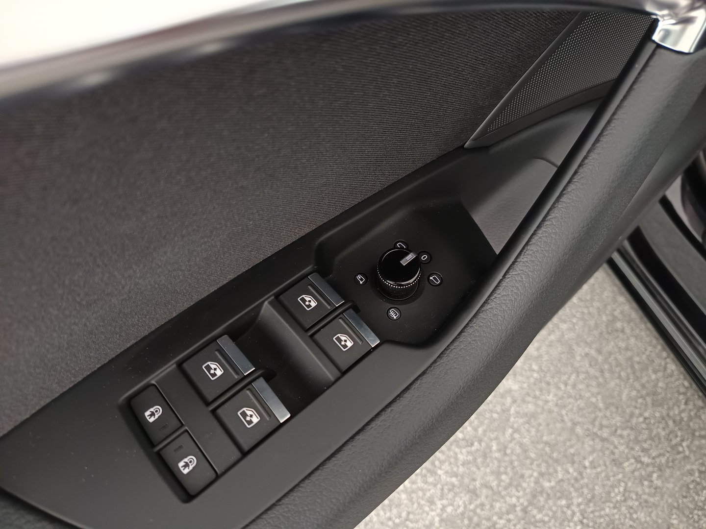 Audi A6 Avant 40 TDI Sport | Bild 11 von 34