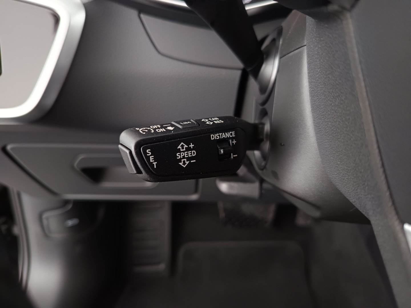 Audi A6 Avant 40 TDI Sport | Bild 15 von 34