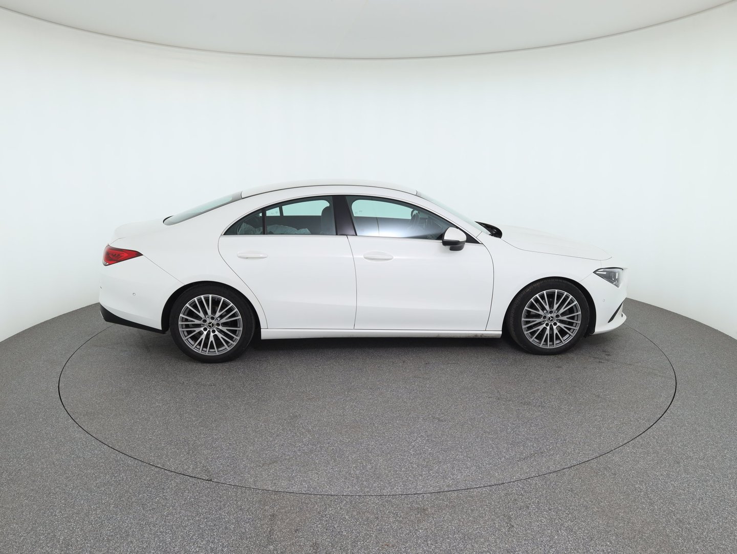 Mercedes CLA 180 d Aut. | Bild 4 von 31