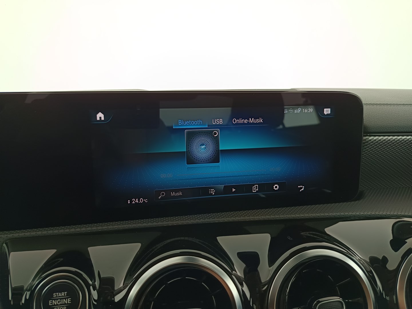 Mercedes CLA 180 d Aut. | Bild 26 von 31
