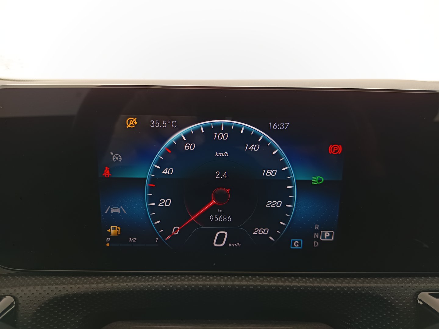 Mercedes CLA 180 d Aut. | Bild 15 von 31