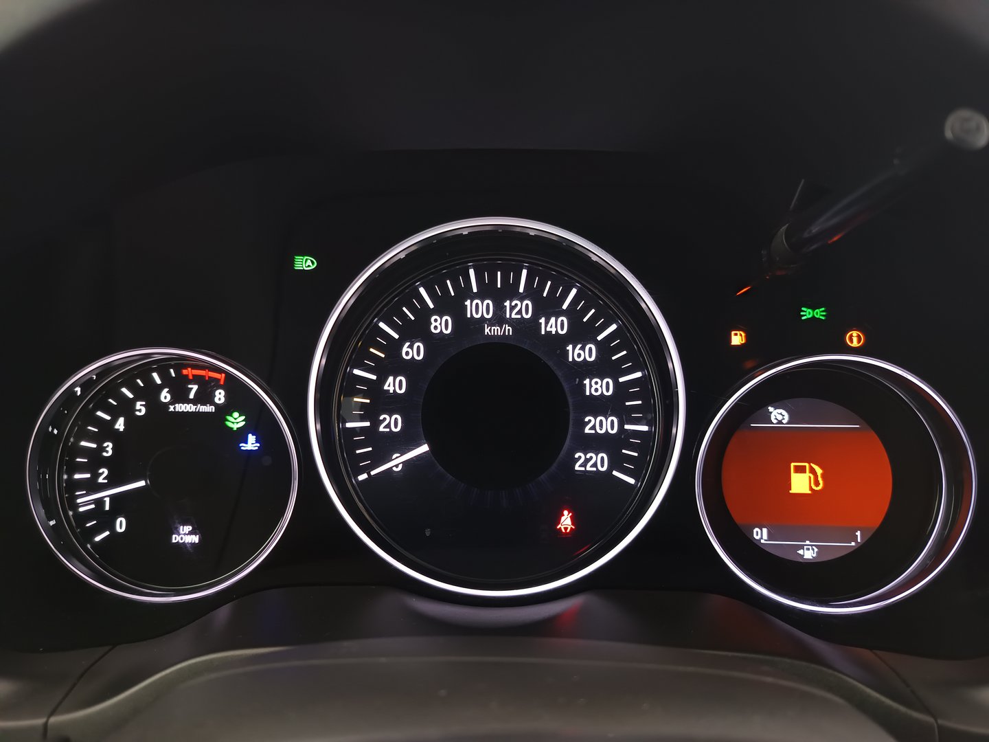 Honda HR-V 1,5 i-VTEC Executive | Bild 15 von 31