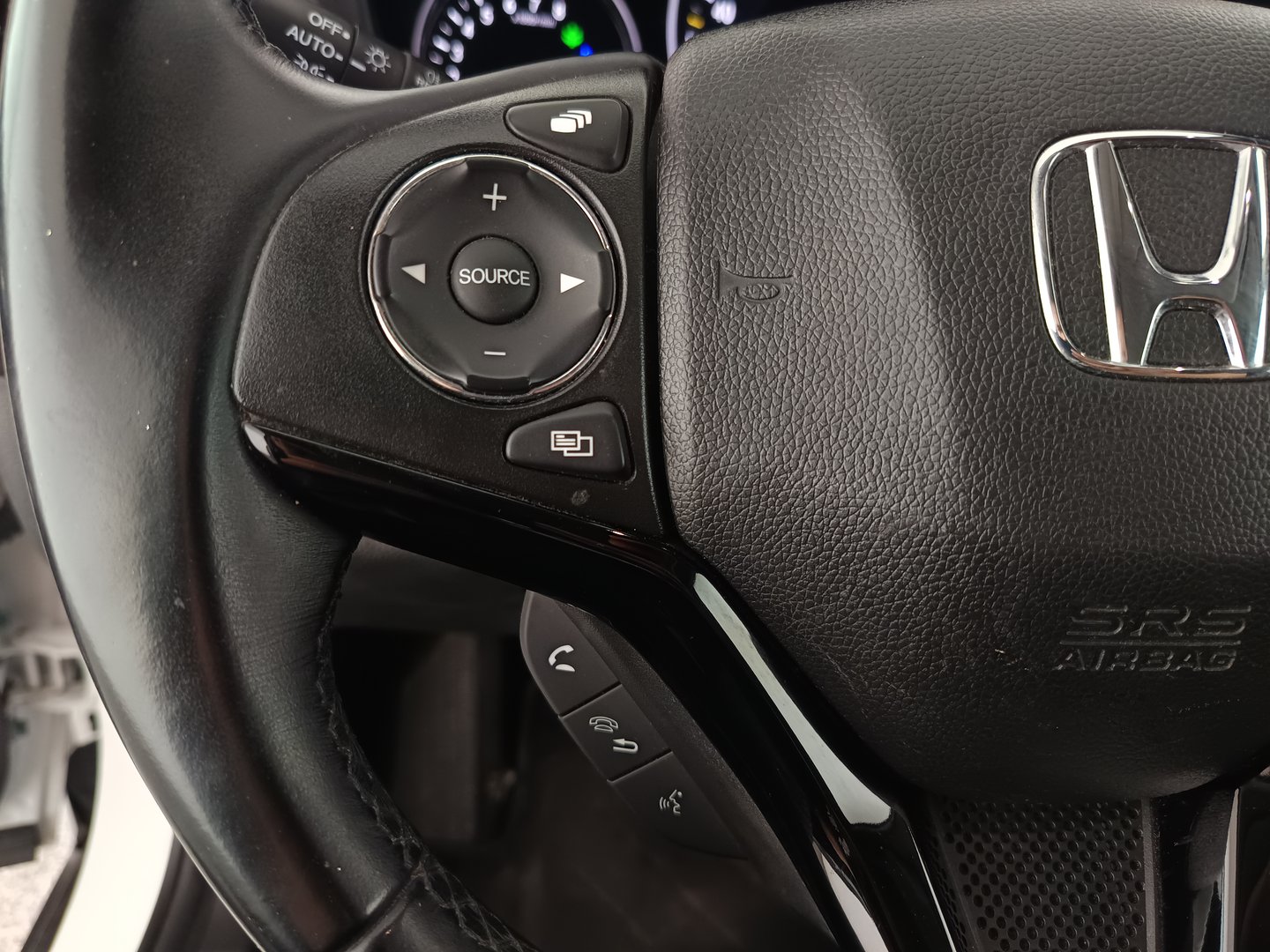 Honda HR-V 1,5 i-VTEC Executive | Bild 16 von 31