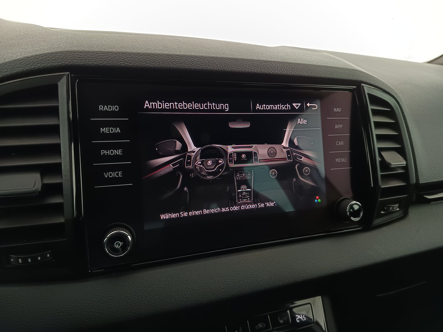 Škoda KAROQ SPORTLINE TSI DSG ACT | Bild 26 von 35