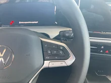 VW Golf Variant Business mHeV DSG in Oyster Silver Metallic