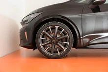 CUPRA Born PLUS 58/61 140kW/190PS in Nacht-Schwarz Metallic
