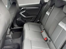 Audi A3 Sportback 30 TFSI in Navarrablau Metallic