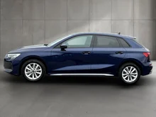 Audi A3 Sportback 30 TFSI in Navarrablau Metallic