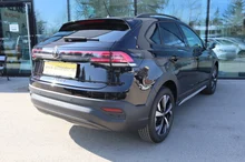 VW Taigo Life in schwarz - metallic-perleffektno