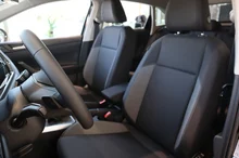 VW Taigo Life in schwarz - metallic-perleffektno
