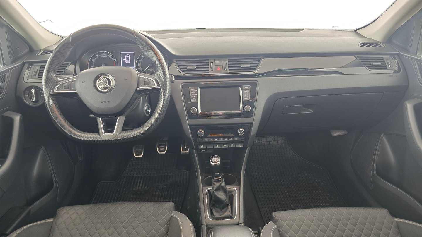 Škoda RAPID SPACEBACK Sport TSI | Bild 13 von 24