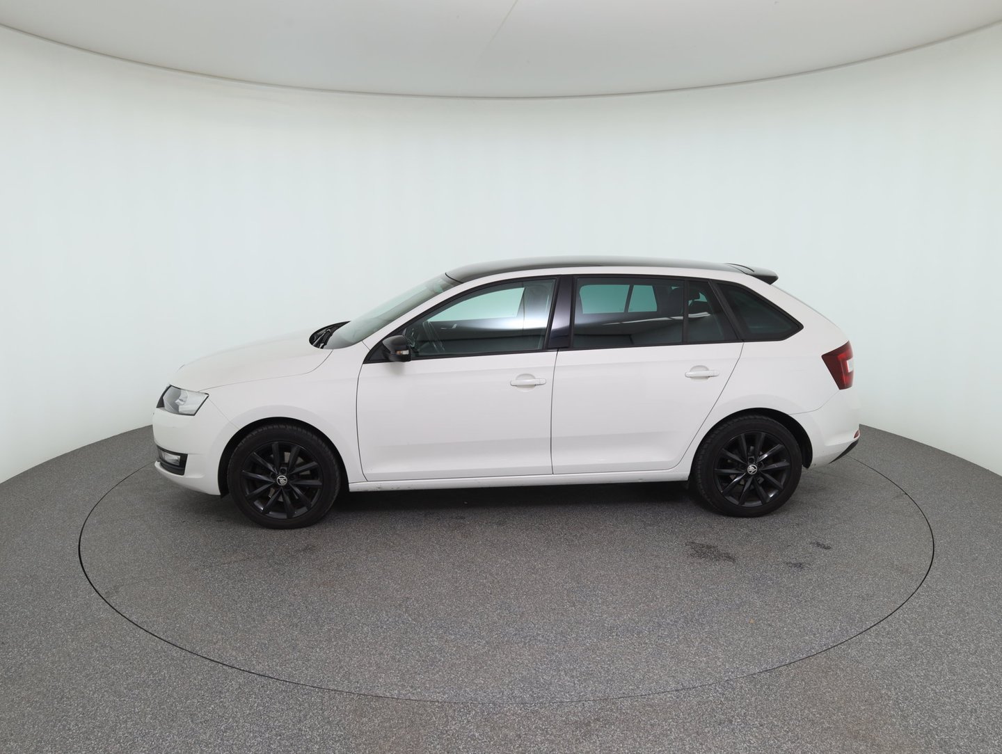Škoda RAPID SPACEBACK Sport TSI | Bild 8 von 24