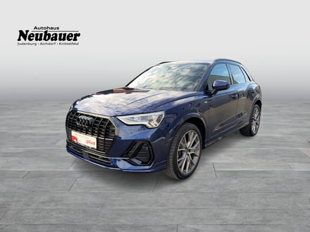 Audi Q3 35 TDI admired
