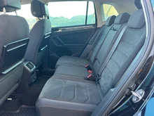 VW Tiguan Highline TDI SCR 4MOTION DSG in 2T Deep Black Perleffekt